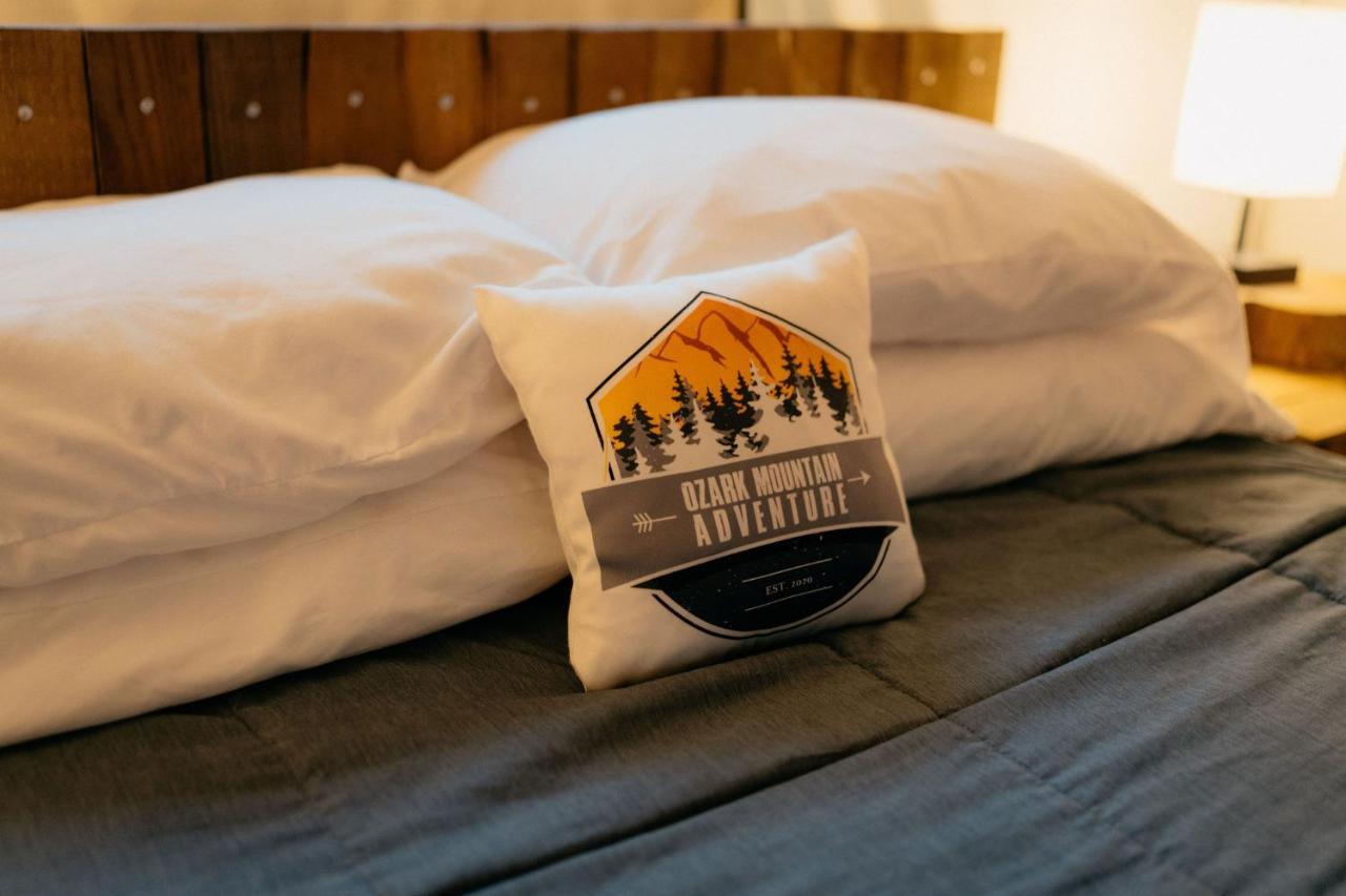 Treehouse Cozy Glamping Site Hotel Branson Kültér fotó